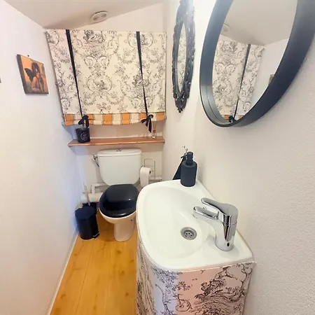 Maison Dans Avec Piscine Prázdninový dům