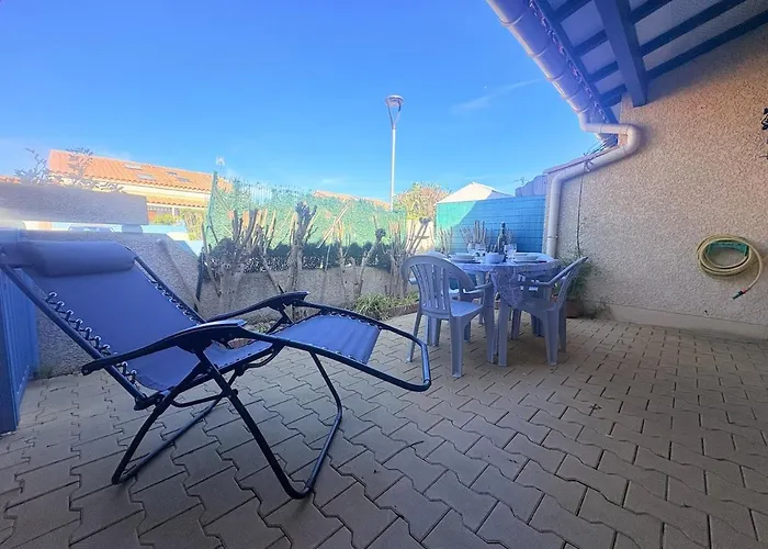Maison Dans Avec Piscine Dom wakacyjny