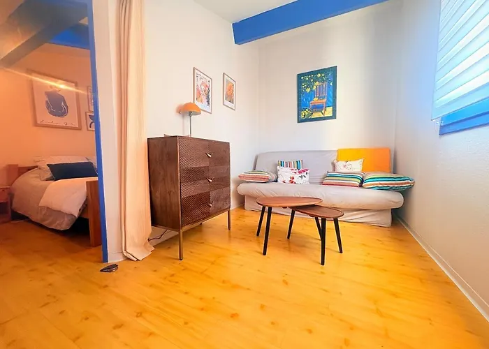 Maison Dans Avec Piscine Dom wakacyjny *