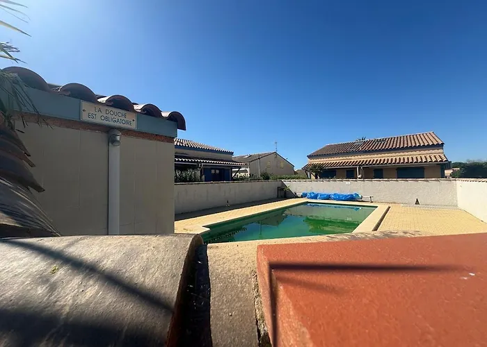 Dom wakacyjny Maison Dans Avec Piscine *